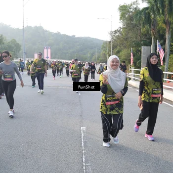 Runner Photo 6849402
