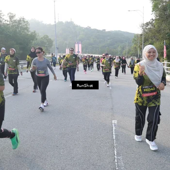 Runner Photo 6849417