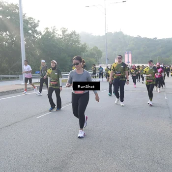 Runner Photo 6849446