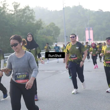 Runner Photo 6849457
