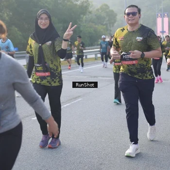 Runner Photo 6849516