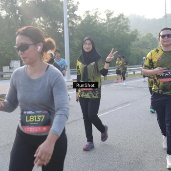 Runner Photo 6849521