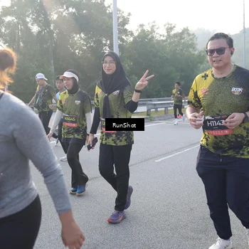 Runner Photo 6849556
