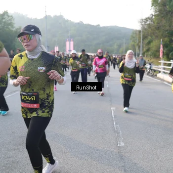 Runner Photo 6849592