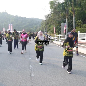 Runner Photo 6849598