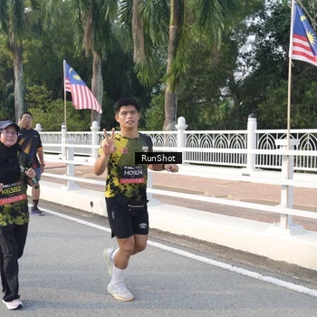 Runner Photo 6849607