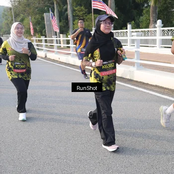 Runner Photo 6849619