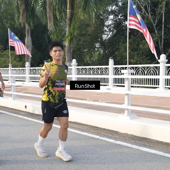 Runner Photo 6849624