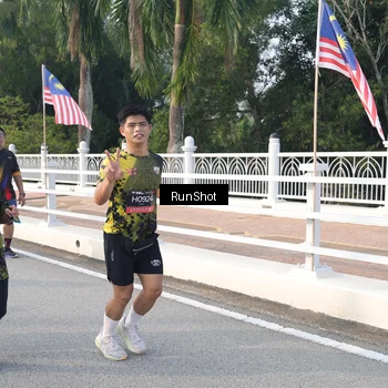 Runner Photo 6849625