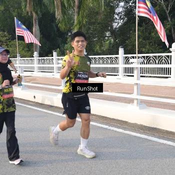 Runner Photo 6849626