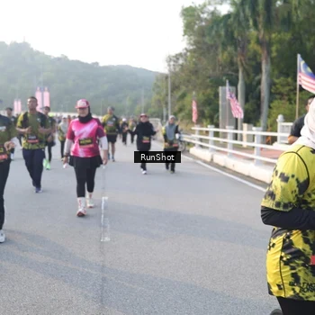 Runner Photo 6849657