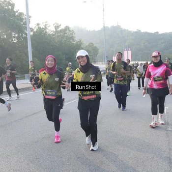 Runner Photo 6849686