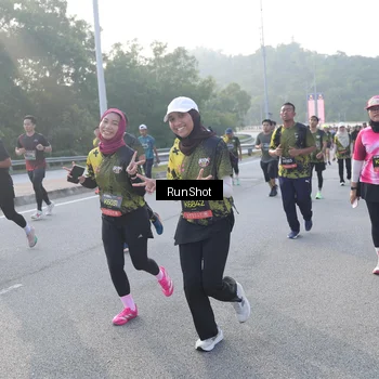 Runner Photo 6849688