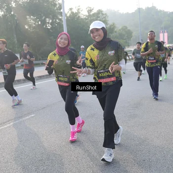 Runner Photo 6849695