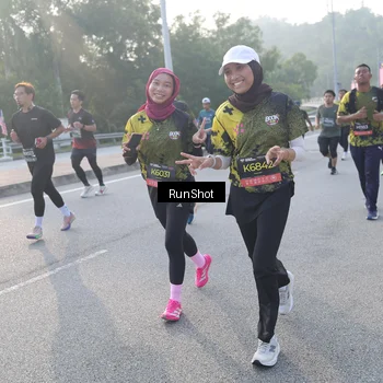 Runner Photo 6849697
