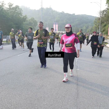 Runner Photo 6849715