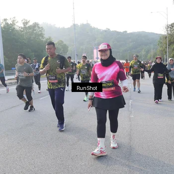 Runner Photo 6849730