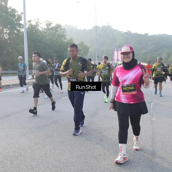 Runner Photo 6849731