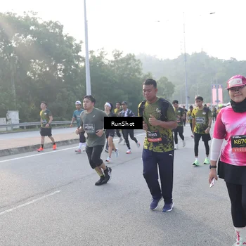 Runner Photo 6849744