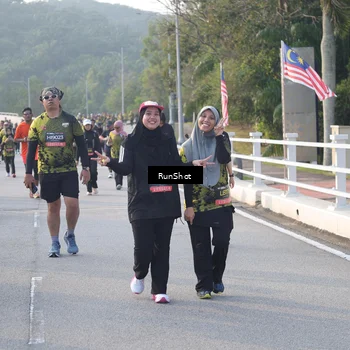 Runner Photo 6849746