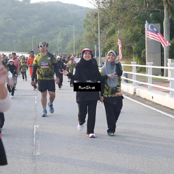 Runner Photo 6849747