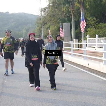 Runner Photo 6849800