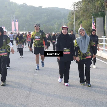 Runner Photo 6849842