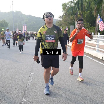 Runner Photo 6849940