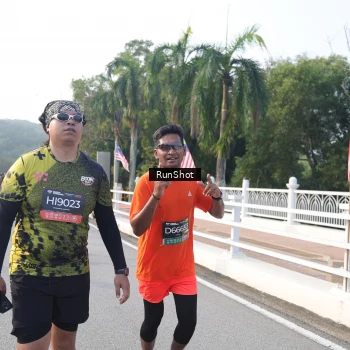 Runner Photo 6849962