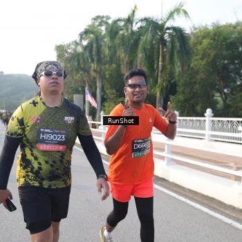 Runner Photo 6849972