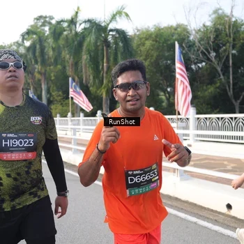 Runner Photo 6849975