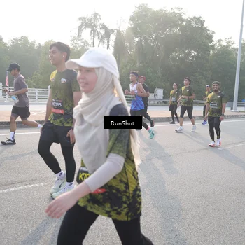Runner Photo 6849999