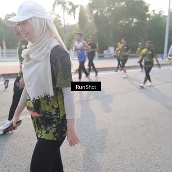 Runner Photo 6850012