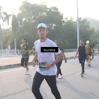 Runner Photo 6850031