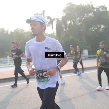 Runner Photo 6850050