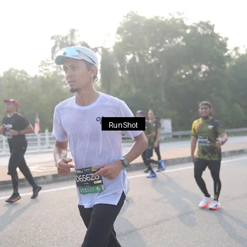 Runner Photo 6850051
