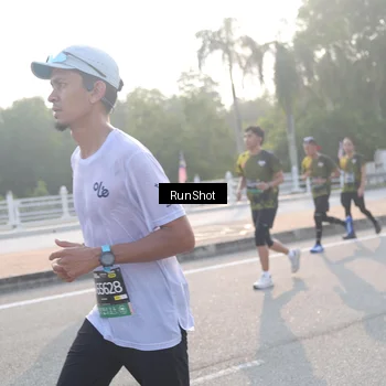 Runner Photo 6850081