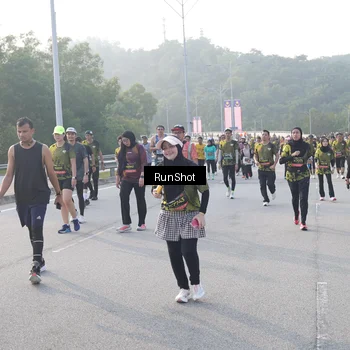 Runner Photo 6850085