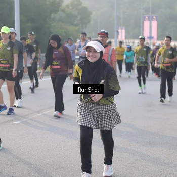 Runner Photo 6850093