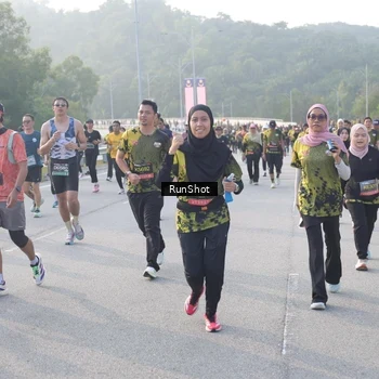Runner Photo 6850155
