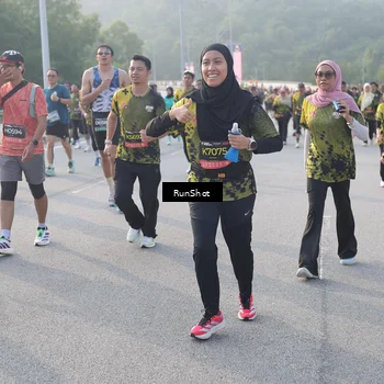 Runner Photo 6850189