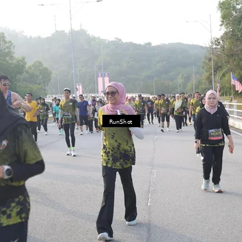 Runner Photo 6850217