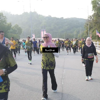 Runner Photo 6850229