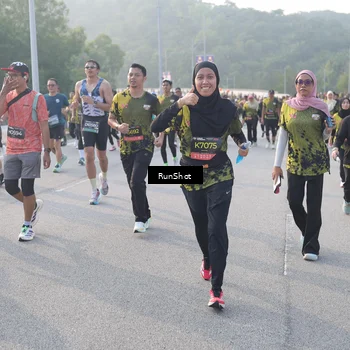 Runner Photo 6850249