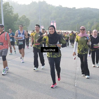 Runner Photo 6850260
