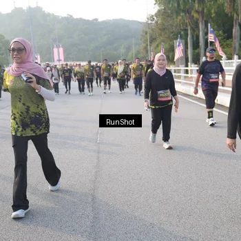 Runner Photo 6850294