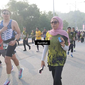 Runner Photo 6850295