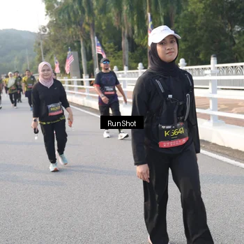 Runner Photo 6850306