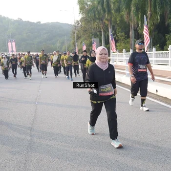 Runner Photo 6850325