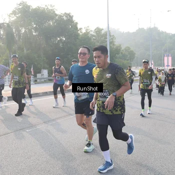 Runner Photo 6850349